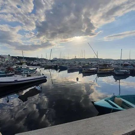 Miramare Pieds Dans L Eau Vue Feerique 180 Feerique Apartmán *