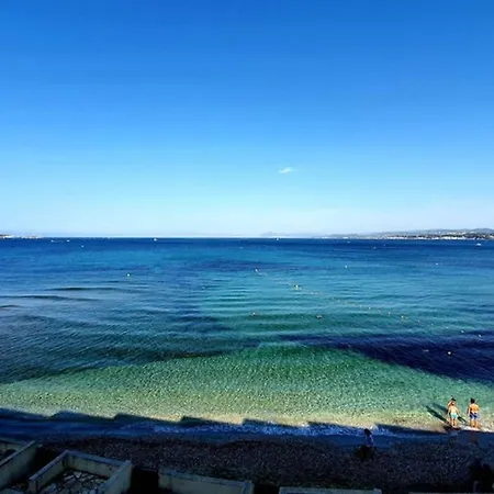 Miramare Pieds Dans L Eau Vue Feerique 180 Feerique Apartment